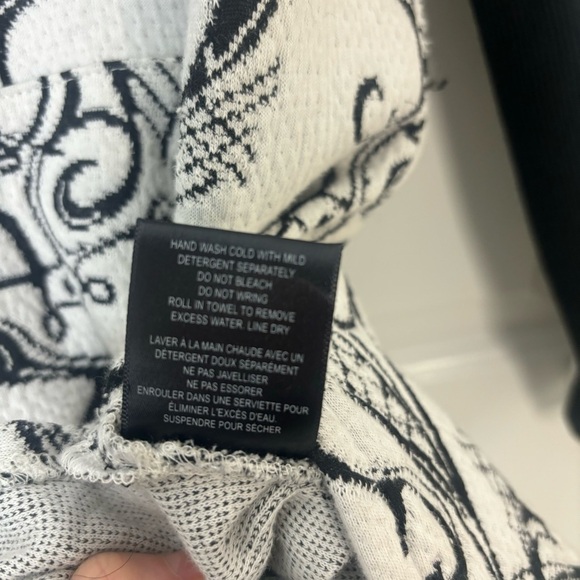 Tonia Debellis Black and White Tunic Small - Picture 10 of 10